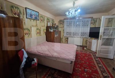 Casă individuală cu 4 camere cu Canalizare în Sânpetru