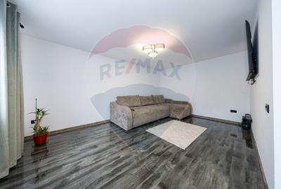 Casă individuală cu 3 camere cu Teren 400 Mp în Sânpetru - 2