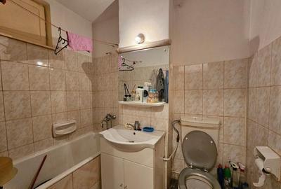 Apartament 2 camere,etaj 2 ,Bulevardul Nicolae Balcescu - 4