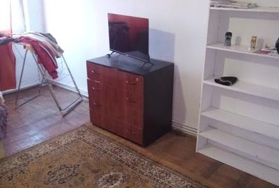 Vând apartament doua camere decomandat - 3