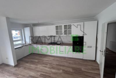 Apartament cu 3 camere decomandat, mobilat în Tractorul - 11