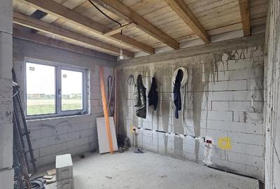 Casă cu Teren 500 Mp în Central