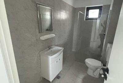 Apartament cu 3 camere semidecomandat în Central - 14
