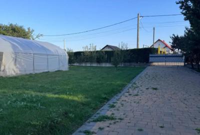 Casă cu 3 camere cu Teren 1500 Mp în Horodnic - 2