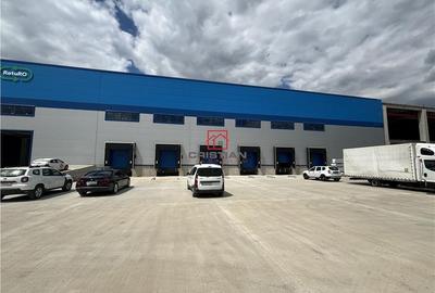 Spațiu comercial, de 40,000 mp, în Central - 12