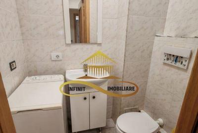 Apartament cu 3 camere decomandat în Republicii