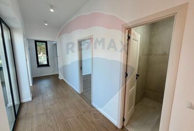 Casă cu 4 camere cu Canalizare în Nord - 18
