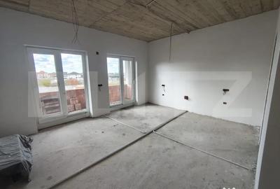 Casă cu 7 camere cu Teren 980 Mp în Sânmartin - 2