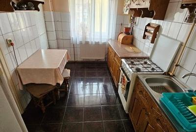 Vand apartament 3 camere decomandat Orastie - 6