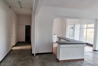 Spațiu comercial, de 60 mp, în Săvinești - 1