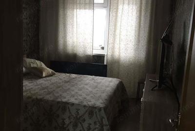 Apartament cu 3 camere în Badea Cârțan
