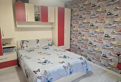 Casă cu Teren 270 Mp în Cățelu - 2