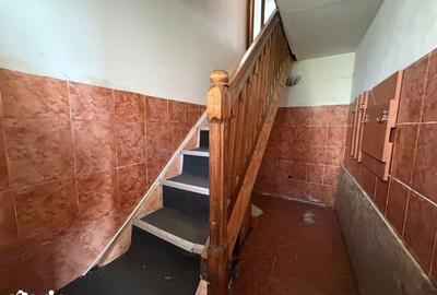 Casă cu 4 camere cu Teren 158 Mp în Păcurari - 2