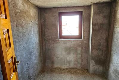 Casă cu 4 camere în Cândești - 5