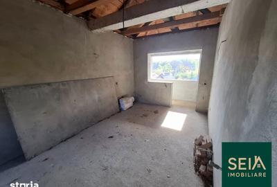 Casă cu 6 camere cu Teren 1700 Mp în Sascut - 2
