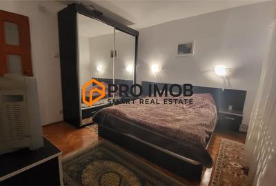 Apartament cu 3 camere decomandat, mobilat în Micro 3 - 3