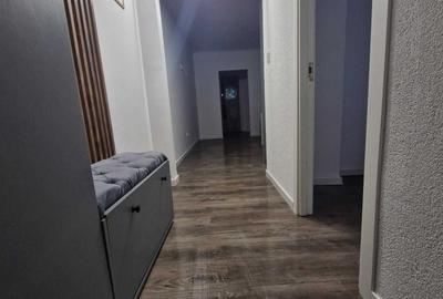Apartament cu 2 camere decomandat în Independenței - 5