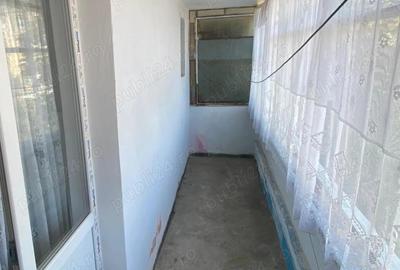 Vanzare apartament 2 camere Micro 16 (Capatul Troleului) - 4