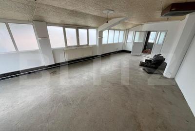 Spa?iu comercial 220 mp utili Picior de Munte, ideal pe