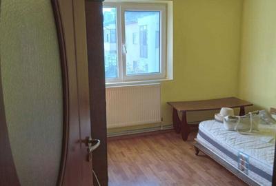 Apartament cu 3 camere decomandat în Sud - 6