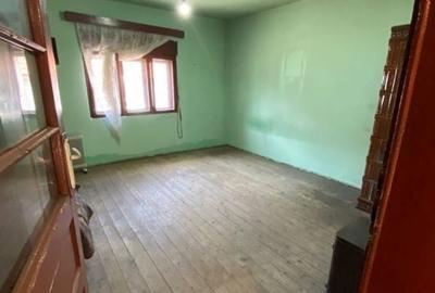 Casa renovabila/demolabila, singur in curte. 63 000 E. Comision 0. - 7
