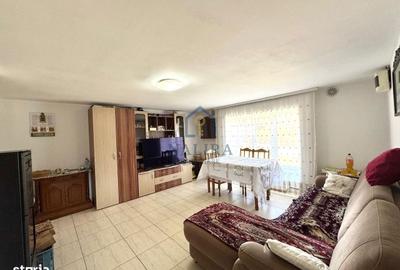 Casă cu 3 camere decomandat în Șurdești - 13
