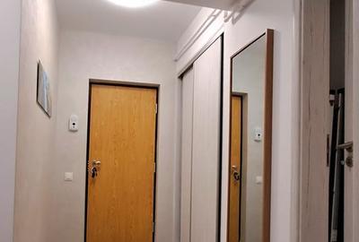 Apartament cu 2 camere decomandat în Tractorul - 6