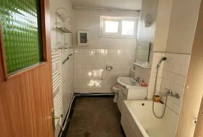 Apartament cu 2 camere decomandat în Dărmănești - 9
