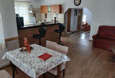 Casă cu 7 camere cu Teren 800 Mp în Aeroport - 3