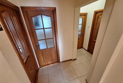 VÂND SAU SCHIMB - APARTAMENT 3 CAMERE - INEL 2 - ETAJ 2 - 2 BĂI - GAZE - - 4