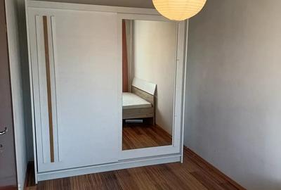Inchiriez apartament 3 camere confort 3 - 5