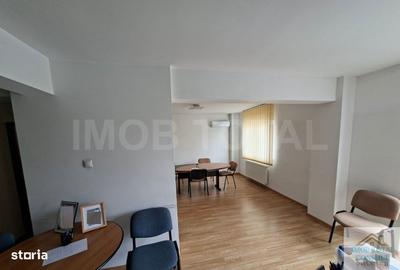 Apartament cu 3 camere decomandat în Craiovei - 8