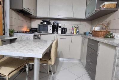 Apartament cu 4 camere semidecomandat, mobilat în Nicolina - 6