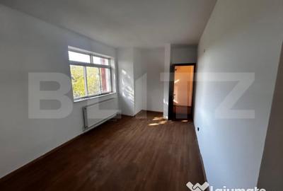 Casă cu 5 camere cu Teren 1320 Mp în Debarcader - 4