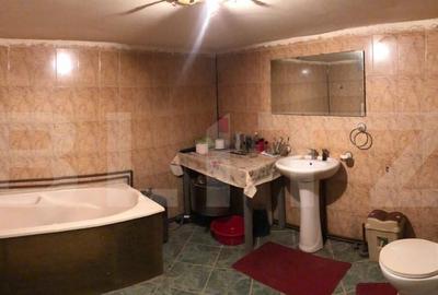 Rate la proprietar Casa individuala 75 mp, teren 1600mp , V - 5