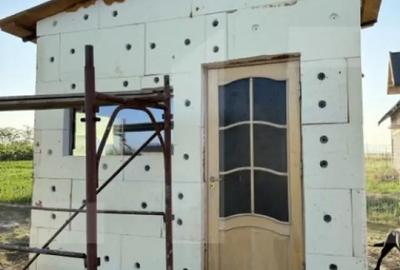 Casă cu 2 camere cu Teren 650 Mp în Central - 7