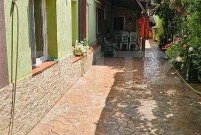 Casa spatioasa cu mansarda, curte amenajata cu gratar si beton, Zona Pucheni - 2