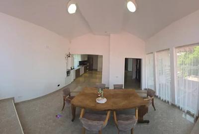 Apartament cu 3 camere decomandat în Central - 8