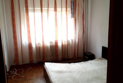 Apartament cu 3 camere decomandat în Găvana 3 - 8