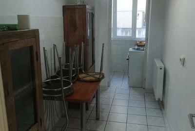 Inchiriez apartament zona centrala - 2