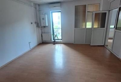 Bd. Mamaia , spatiu 43 mp., cladire exclusiva de birouri - 3
