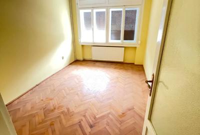 Casă cu 4 camere cu Teren 250 Mp în Traian - 3