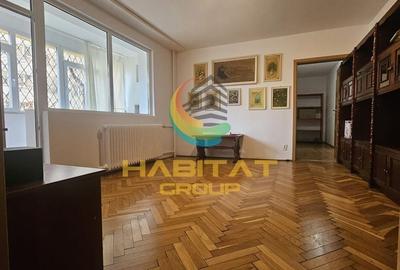 Apartament cu 3 camere semidecomandat în Teiul Doamnei - 2