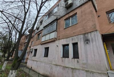 Stefanestii de Jos, 3 camere 70 mp,2 bai,centrala proprie,etaj 1/2,Comision 0% - 23