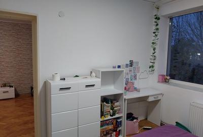 Apartament cu 2 camere decomandat în Exterior Vest