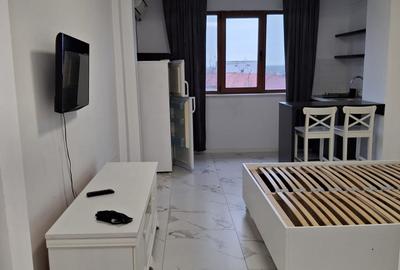 Garsonieră decomandată în Central - 9