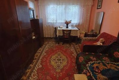 Apartament cu 2 camere decomandat în Micro 15 - 1