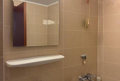 Apartament cu 2 camere semidecomandat, mobilat în Obor