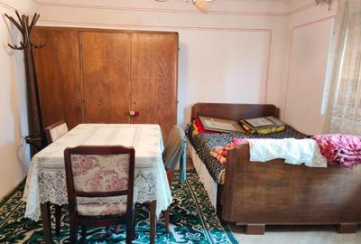 Casă cu 4 camere cu Teren 2417 Mp în Central - 11