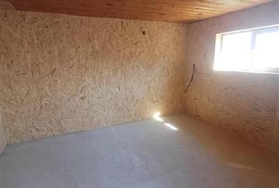 Casă individuală cu 2 camere cu Teren 324.70001220703 Mp în Periferie - 5